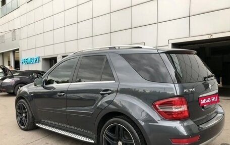 Mercedes-Benz M-Класс, 2011 год, 1 800 000 рублей, 3 фотография