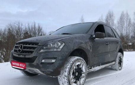 Mercedes-Benz M-Класс, 2011 год, 1 800 000 рублей, 10 фотография