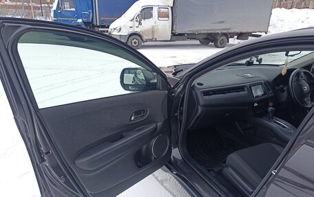 Honda Vezel, 2019 год, 2 100 000 рублей, 17 фотография