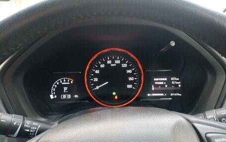 Honda Vezel, 2019 год, 2 100 000 рублей, 35 фотография