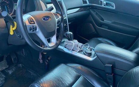 Ford Explorer VI, 2013 год, 1 500 000 рублей, 12 фотография