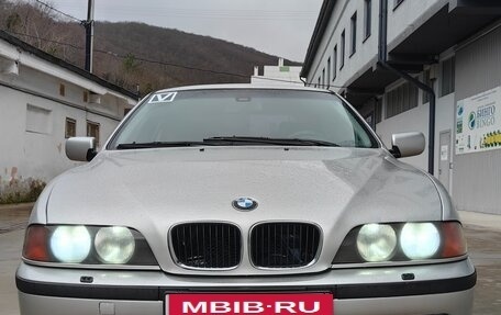 BMW 5 серия, 1999 год, 700 000 рублей, 2 фотография