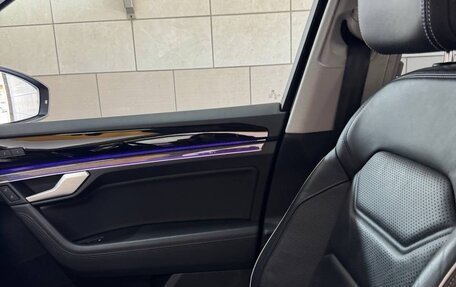 Volkswagen Touareg III, 2019 год, 6 100 000 рублей, 6 фотография