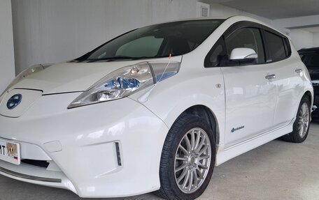 Nissan Leaf I, 2014 год, 830 000 рублей, 2 фотография