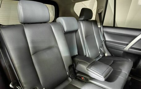 Toyota Land Cruiser Prado 150 рестайлинг 2, 2018 год, 5 450 000 рублей, 17 фотография