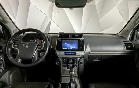 Toyota Land Cruiser Prado 150 рестайлинг 2, 2018 год, 5 450 000 рублей, 14 фотография