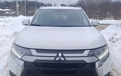 Mitsubishi Outlander III рестайлинг 3, 2019 год, 2 200 000 рублей, 1 фотография
