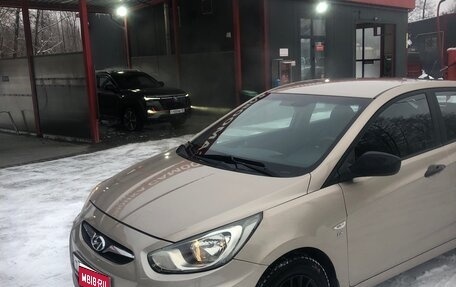 Hyundai Solaris II рестайлинг, 2012 год, 839 000 рублей, 1 фотография
