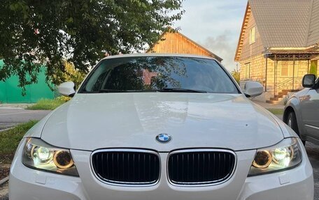 BMW 3 серия, 2010 год, 950 000 рублей, 2 фотография