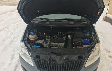 Skoda Fabia II, 2013 год, 360 000 рублей, 2 фотография