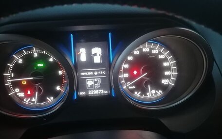 Toyota Land Cruiser Prado 150 рестайлинг 2, 2014 год, 3 760 000 рублей, 6 фотография