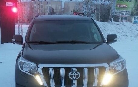 Toyota Land Cruiser Prado 150 рестайлинг 2, 2014 год, 3 760 000 рублей, 3 фотография