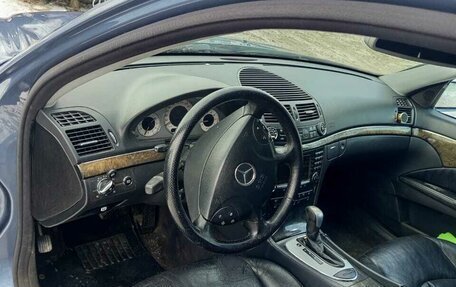 Mercedes-Benz E-Класс, 2003 год, 670 000 рублей, 8 фотография