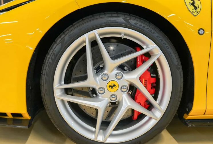 Ferrari F8, 2022 год, 29 200 000 рублей, 3 фотография