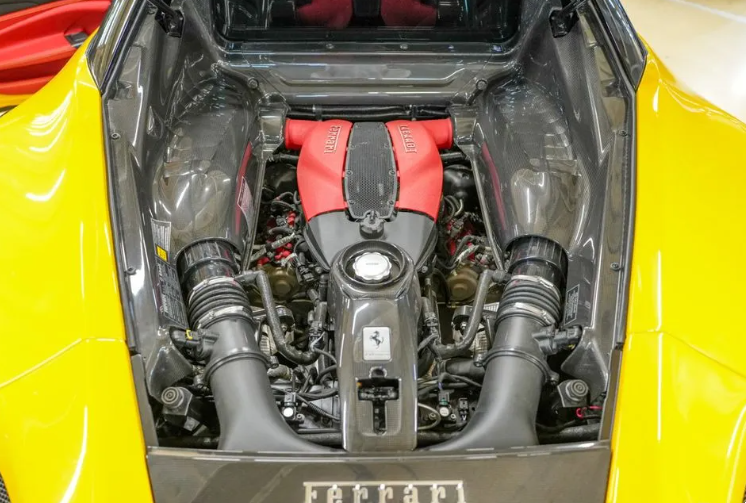 Ferrari F8, 2022 год, 29 200 000 рублей, 4 фотография