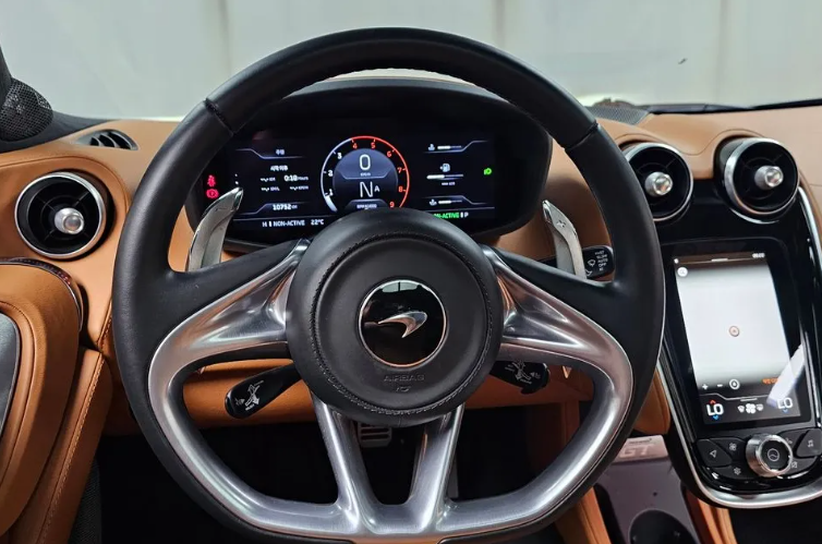 McLaren GT, 2022 год, 22 180 000 рублей, 11 фотография