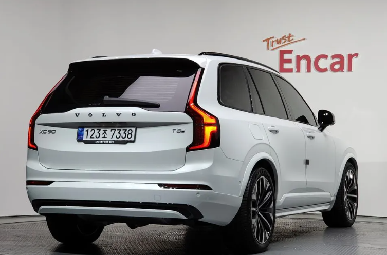 Volvo XC90 II рестайлинг, 2025 год, 13 450 000 рублей, 2 фотография