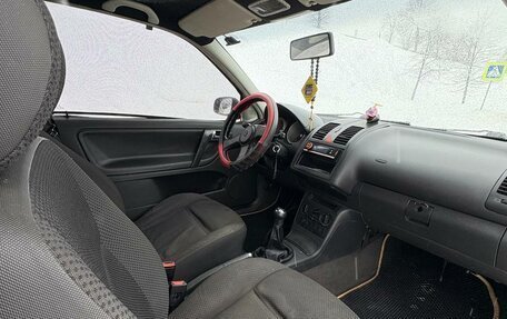 Volkswagen Polo III рестайлинг, 2001 год, 189 000 рублей, 9 фотография