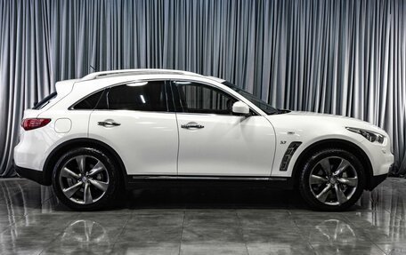 Infiniti QX70, 2014 год, 3 215 000 рублей, 5 фотография