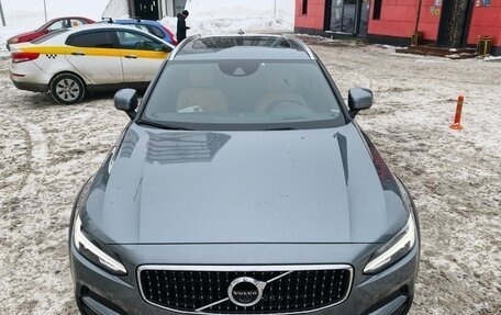 Volvo V90 Cross Country I рестайлинг, 2018 год, 4 500 000 рублей, 3 фотография
