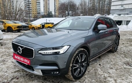 Volvo V90 Cross Country I рестайлинг, 2018 год, 4 500 000 рублей, 6 фотография