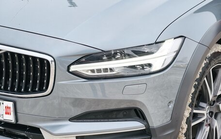 Volvo V90 Cross Country I рестайлинг, 2018 год, 4 500 000 рублей, 14 фотография
