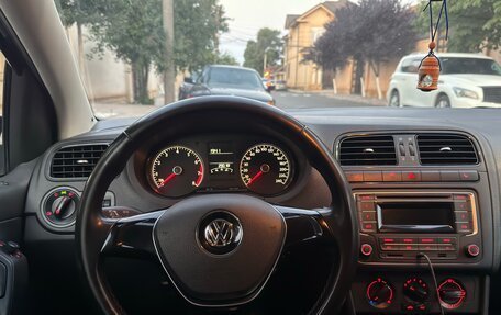 Volkswagen Polo VI (EU Market), 2015 год, 965 000 рублей, 11 фотография