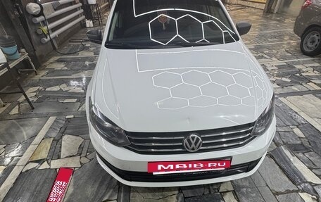 Volkswagen Polo VI (EU Market), 2017 год, 1 070 000 рублей, 2 фотография