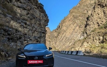 Lexus IS III, 2021 год, 4 200 000 рублей, 2 фотография