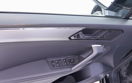 Volkswagen Tiguan II, 2020 год, 2 800 000 рублей, 7 фотография