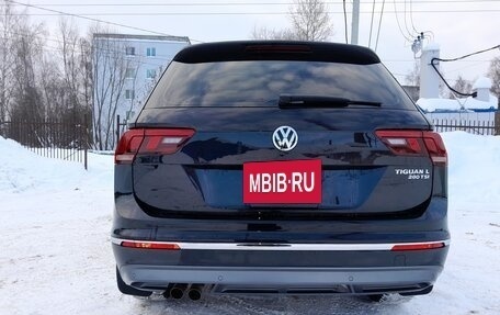 Volkswagen Tiguan II, 2020 год, 2 800 000 рублей, 4 фотография