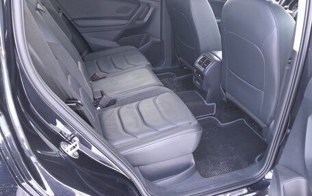 Volkswagen Tiguan II, 2020 год, 2 800 000 рублей, 11 фотография