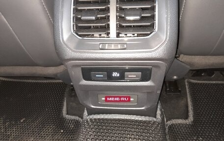 Volkswagen Tiguan II, 2020 год, 2 800 000 рублей, 18 фотография