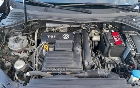 Volkswagen Tiguan II, 2020 год, 2 800 000 рублей, 17 фотография