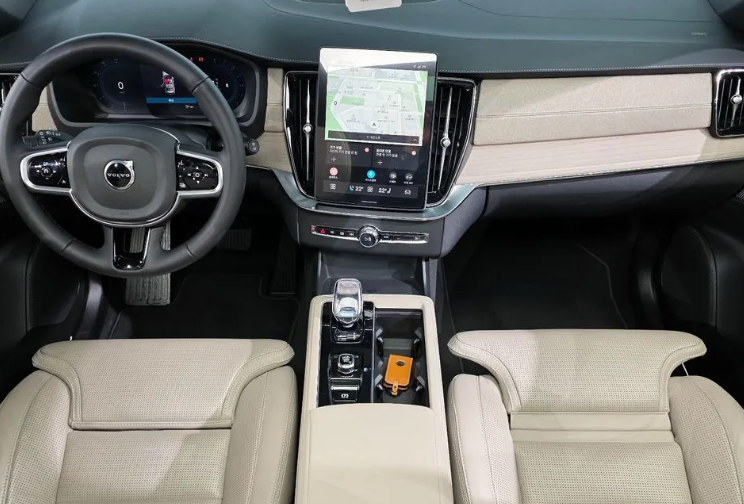 Volvo XC90 II рестайлинг, 2025 год, 11 980 000 рублей, 5 фотография