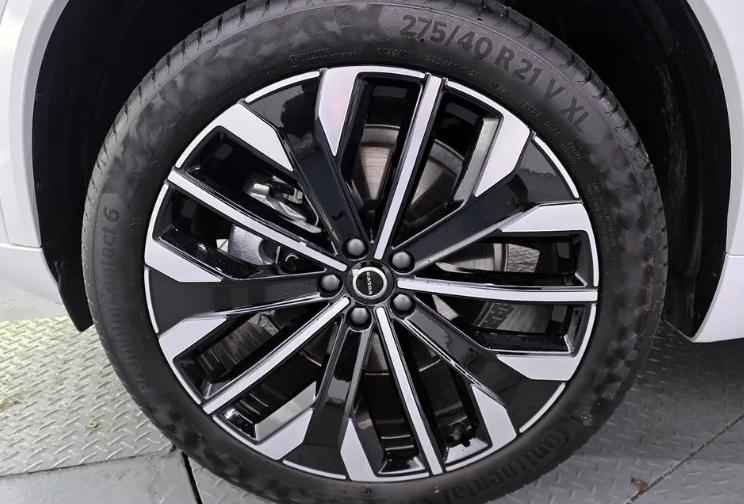 Volvo XC90 II рестайлинг, 2025 год, 11 980 000 рублей, 3 фотография