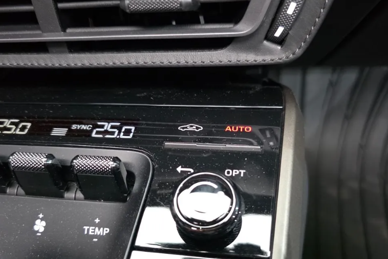 Porsche 911 992, 2025 год, 46 200 000 рублей, 14 фотография