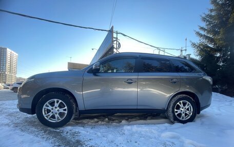 Mitsubishi Outlander III рестайлинг 3, 2012 год, 1 200 000 рублей, 7 фотография