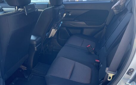 Mitsubishi Outlander III рестайлинг 3, 2012 год, 1 200 000 рублей, 11 фотография