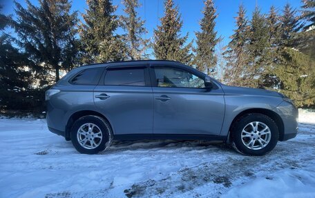 Mitsubishi Outlander III рестайлинг 3, 2012 год, 1 200 000 рублей, 6 фотография