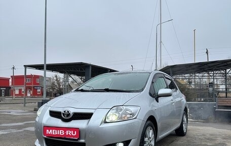 Toyota Auris II, 2007 год, 730 000 рублей, 1 фотография