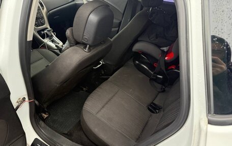 Opel Astra J, 2011 год, 480 000 рублей, 2 фотография