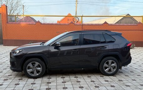 Toyota RAV4, 2022 год, 3 100 000 рублей, 2 фотография