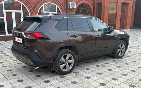 Toyota RAV4, 2022 год, 3 100 000 рублей, 9 фотография