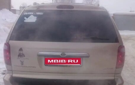 Chrysler Town & Country IV, 2002 год, 380 000 рублей, 3 фотография