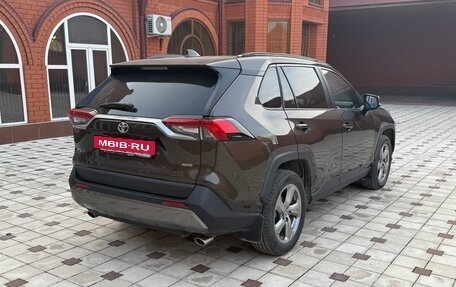 Toyota RAV4, 2022 год, 3 100 000 рублей, 10 фотография