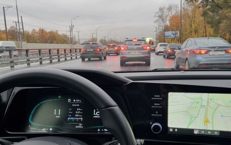 Hyundai Elantra, 2023 год, 2 390 000 рублей, 13 фотография