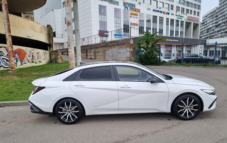 Hyundai Elantra, 2023 год, 2 390 000 рублей, 15 фотография