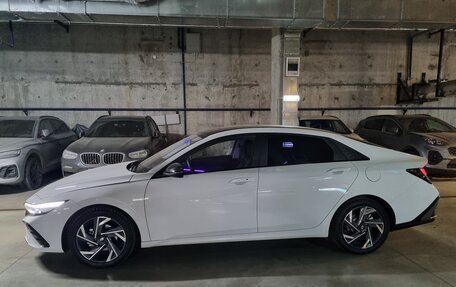 Hyundai Elantra, 2023 год, 2 390 000 рублей, 8 фотография