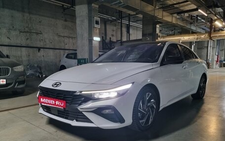Hyundai Elantra, 2023 год, 2 390 000 рублей, 3 фотография